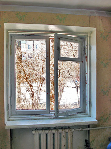 старое деревянное окно